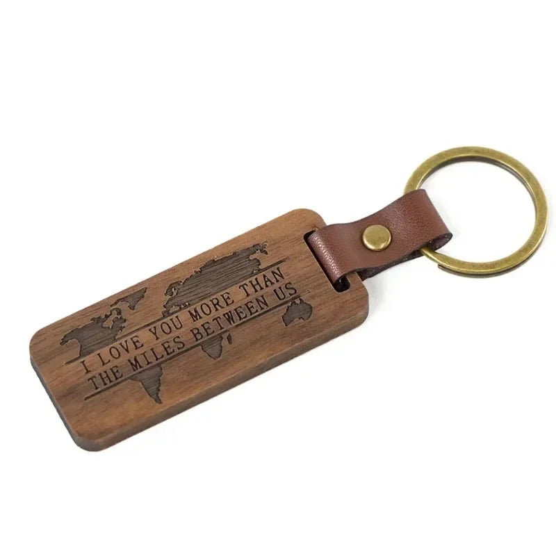 Notenhout sleutelhanger